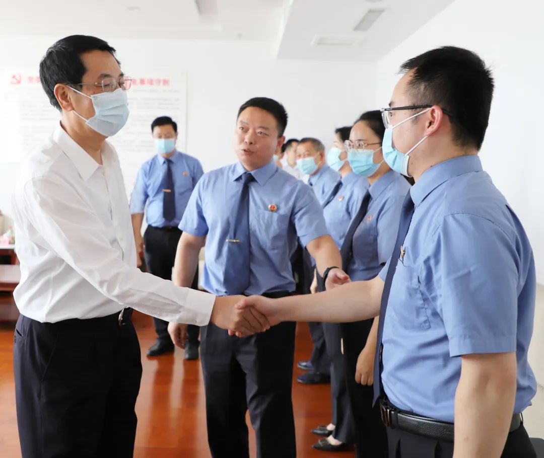 段文龍檢察長(zhǎng)在三門峽檢察機(jī)關(guān)調(diào)研